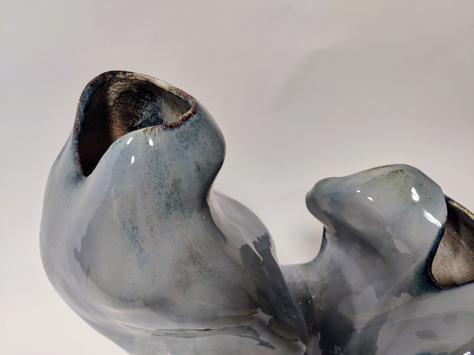 Movement, 2023, Stoneware and glaze, 57 x 50 x 30 cm