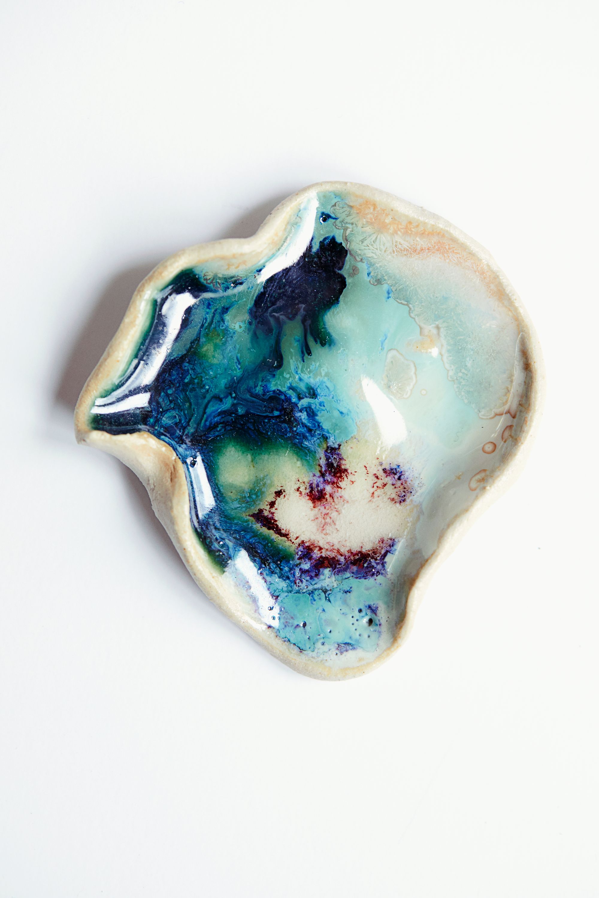 The end of the world is silent, 2021, Stoneware and glaze